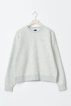 Basic sweater