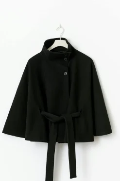 Belt cape jacket