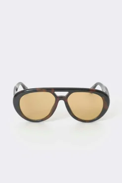 Bold aviator sunglasses