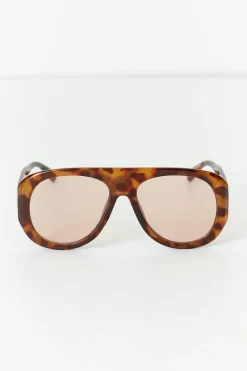 Bold aviator sunglasses
