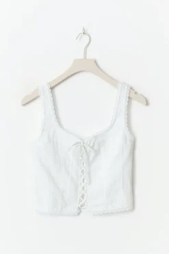 Broderie anglais top
