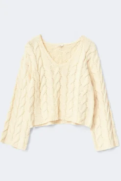 14+ cable knitted sweater