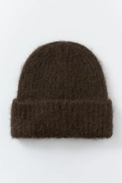 Chunky hairy beanie