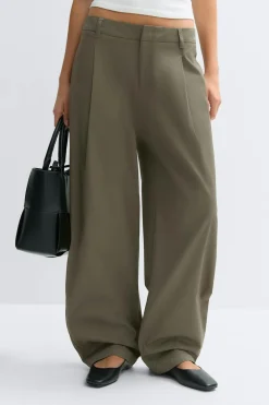 Cotton barrel trousers