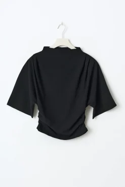 Drapy top