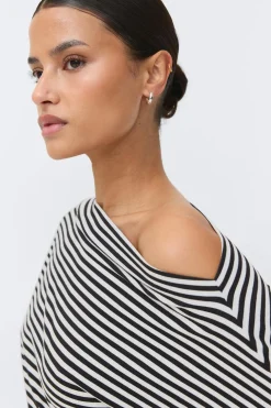Dropped shoulder top