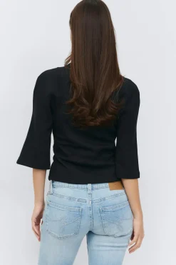 Fitted top