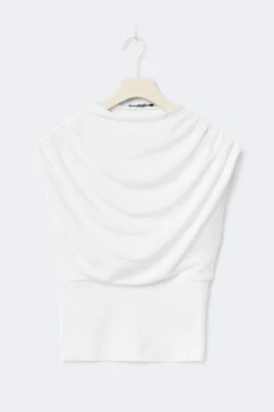 Funnel neck top