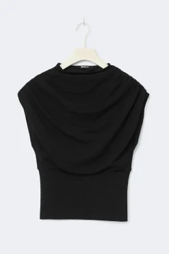 Funnel neck top