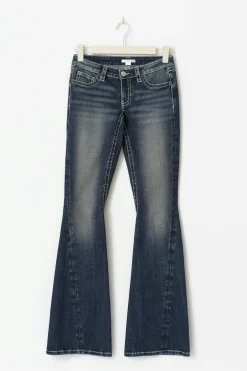 Iconic twisted jeans