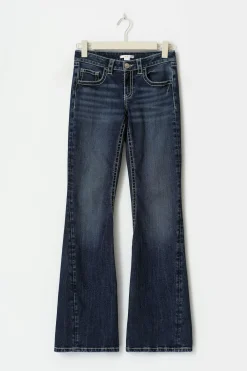 Iconic twisted jeans
