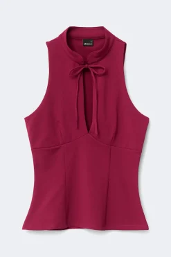 Keyhole tie top