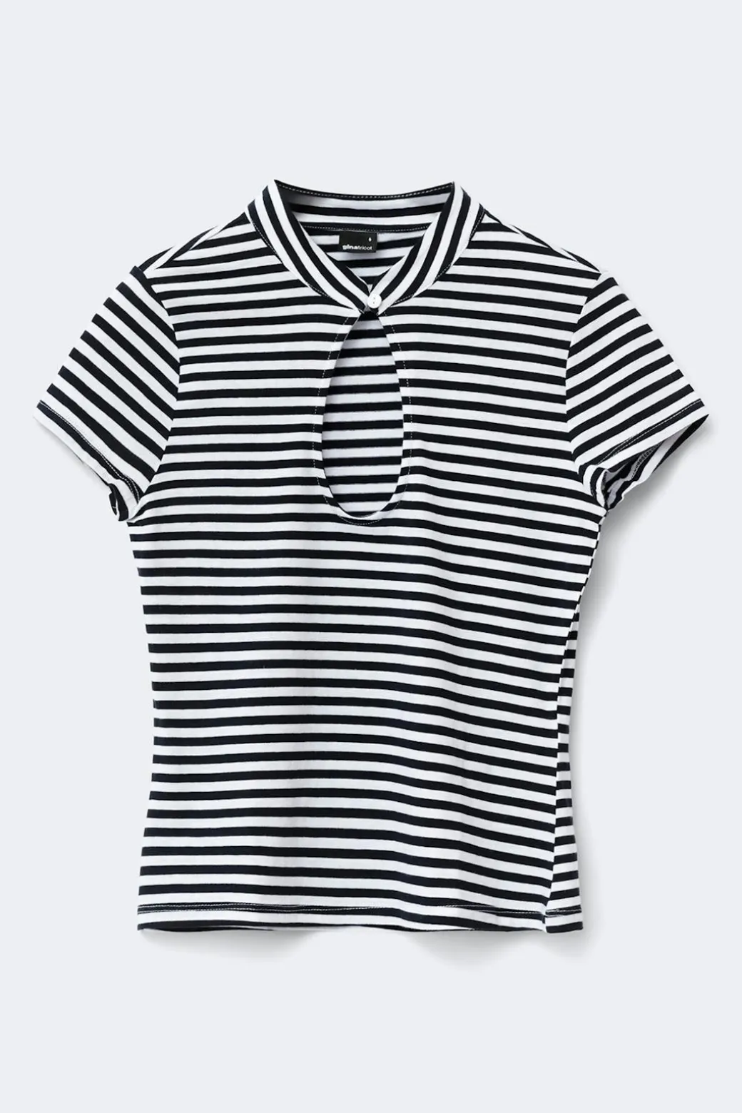 Keyhole top