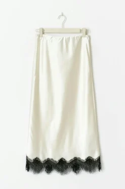 Lace midi skirt