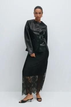Lace skirt