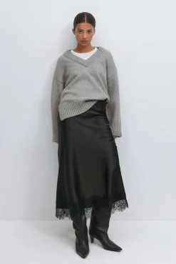Lace skirt