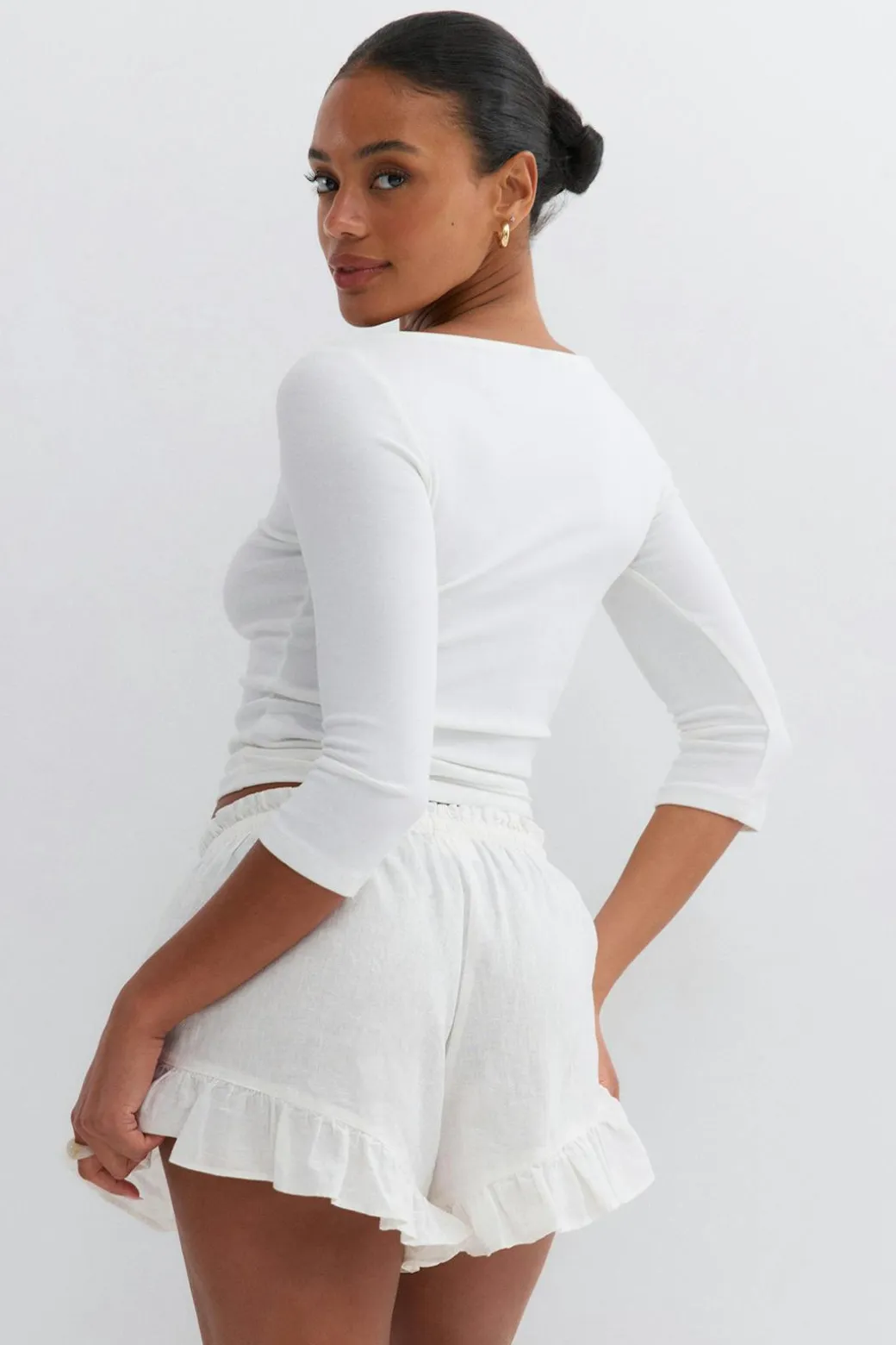 Linen blend frill shorts