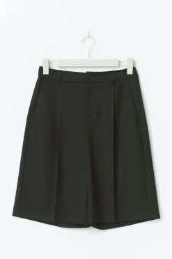 Long bermuda shorts