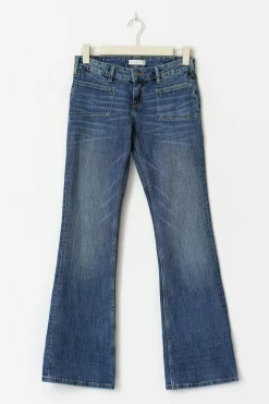 Low flare jeans