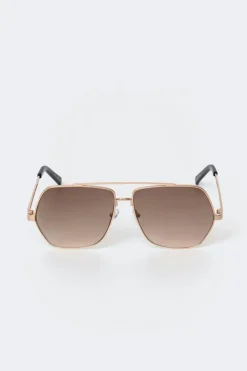 Metal frame aviator sunglasses