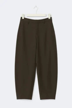 Mid waist barrel trousers