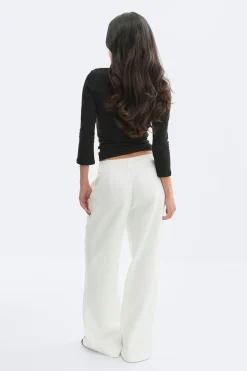 Mid waist pleated trousers