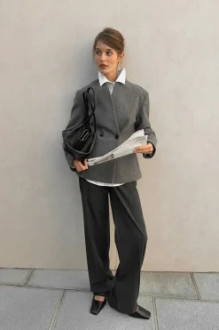 Mid waist straight trousers