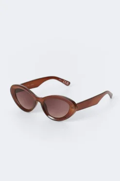 Oval cat eye sunglasses