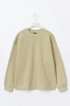 Oversized crew neck sweater