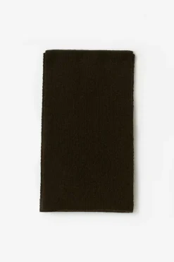 Rib knitted scarf