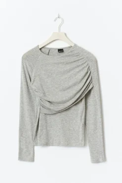Ruched drapy top