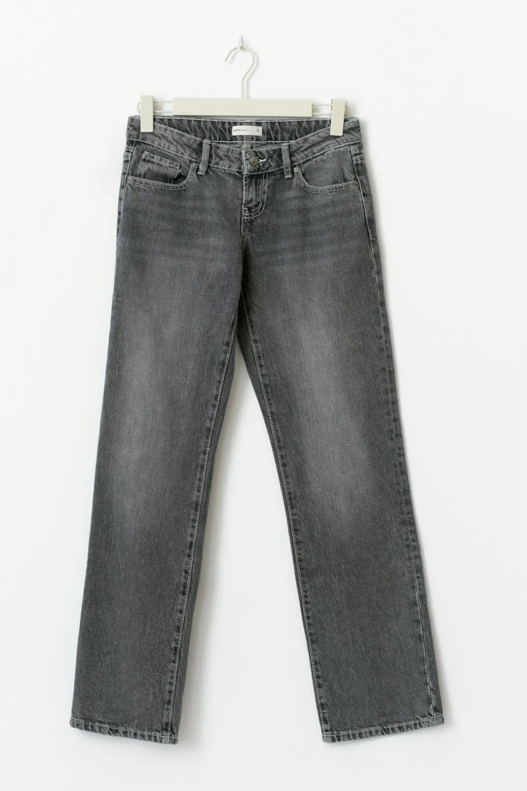Scandi low straight jeans