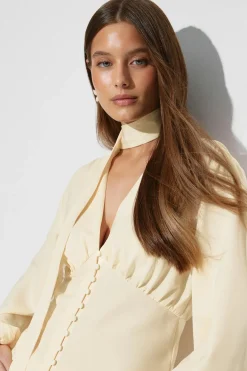 Scarf top