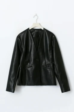 Sculpted pu blazer
