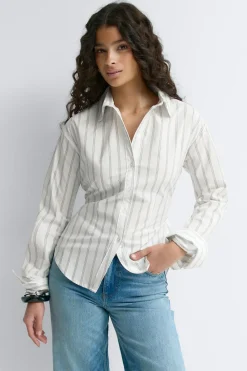 Shaped blouse