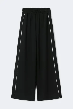 Soft sporty trousers