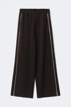 Soft sporty trousers