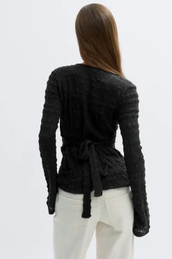 Tie back top