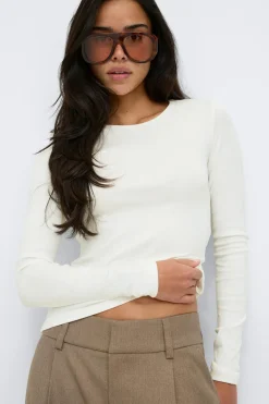 Tight fit long sleeve top