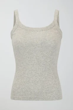 Tight fit rib singlet