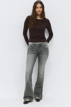 Ultra low bootcut jeans