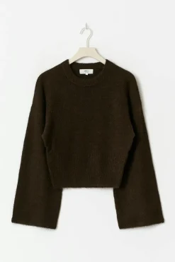 Wide sleeve knitted sweater