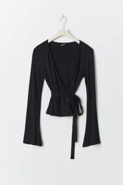 Wrap top