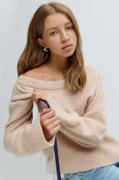 Y oversized knitted sweater